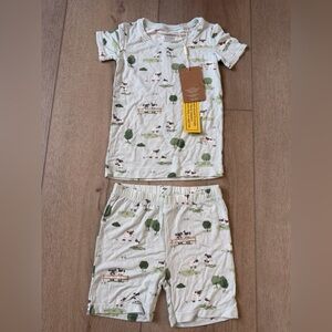 🌶️ NWT Angel Dear Cream Pajama Set with Valais Sheep Print. Size 4T